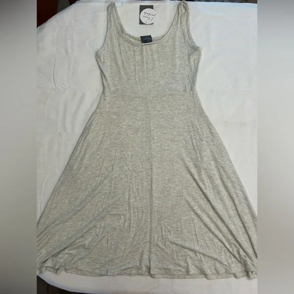 Olivia Rae gray dress, size medium, NWT - Picture 3 of 4